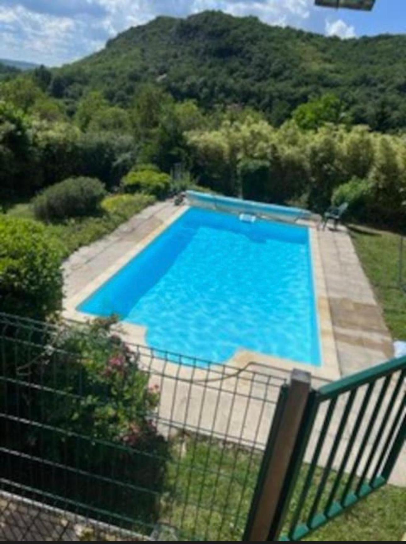 Hébergement de vacances Maison A 24220 *
