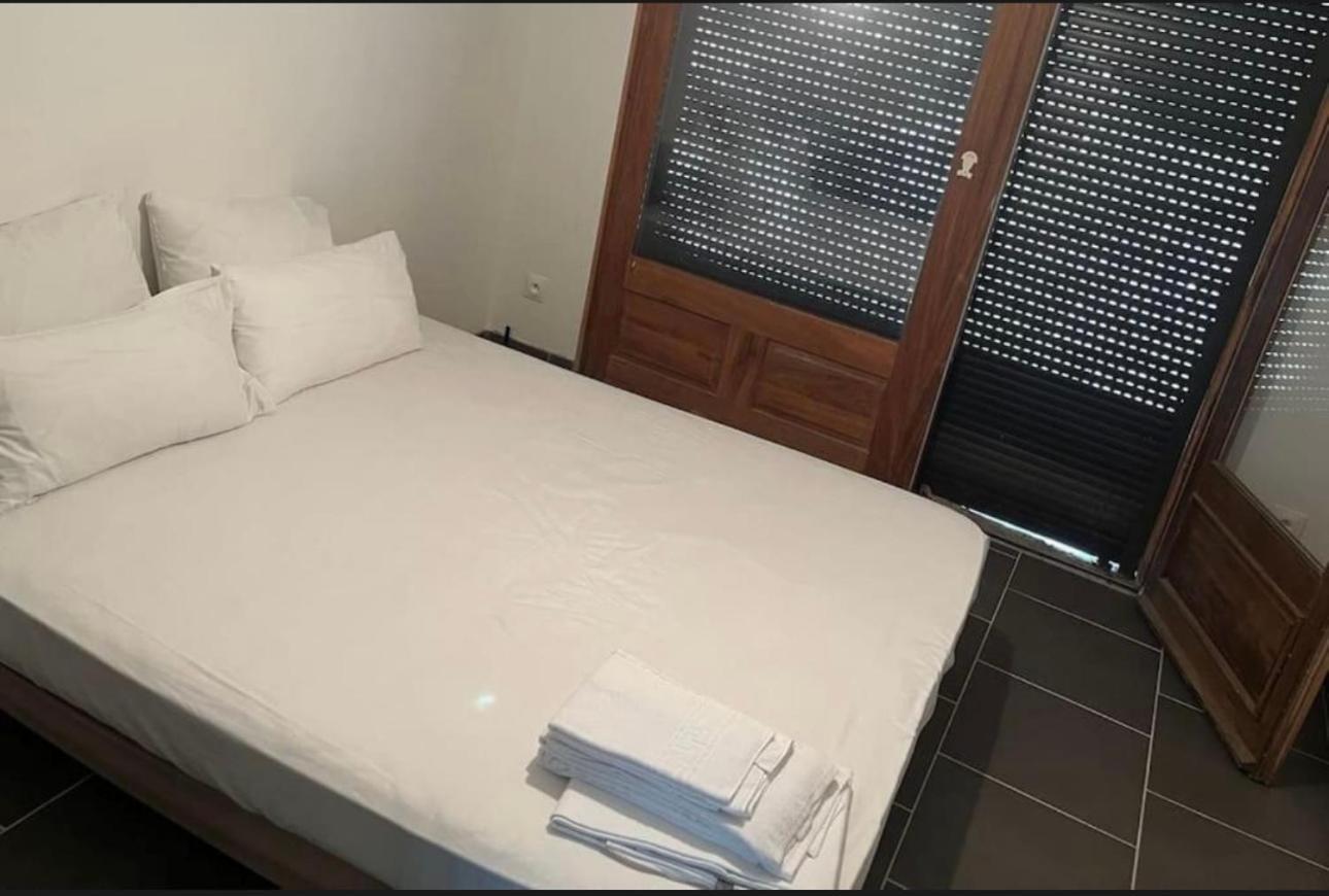 Maison A 24220